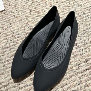 CROCS Women's Black Pointed Flats